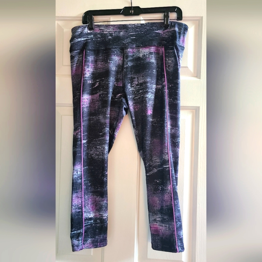 Voga Athletica Workout Leggings